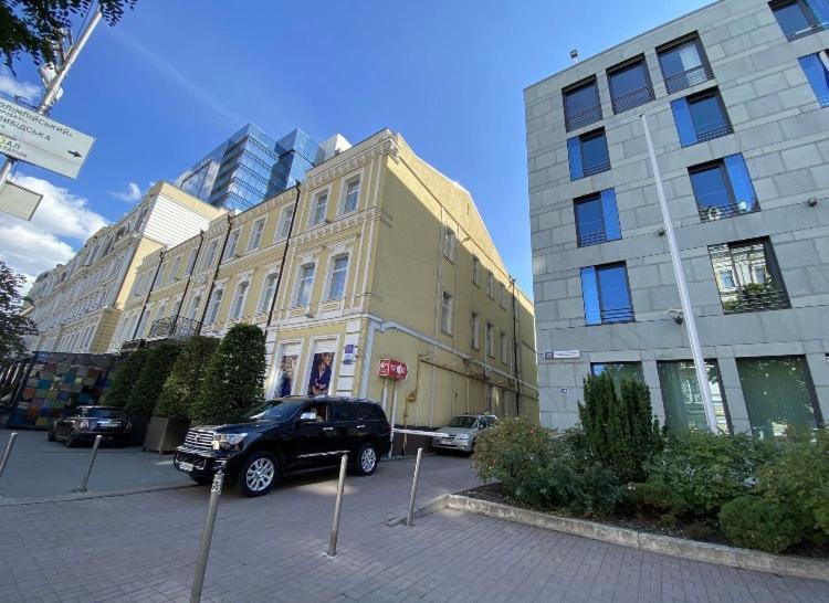 Ararat-Teatralnaya Hostel 키예프 외부 사진