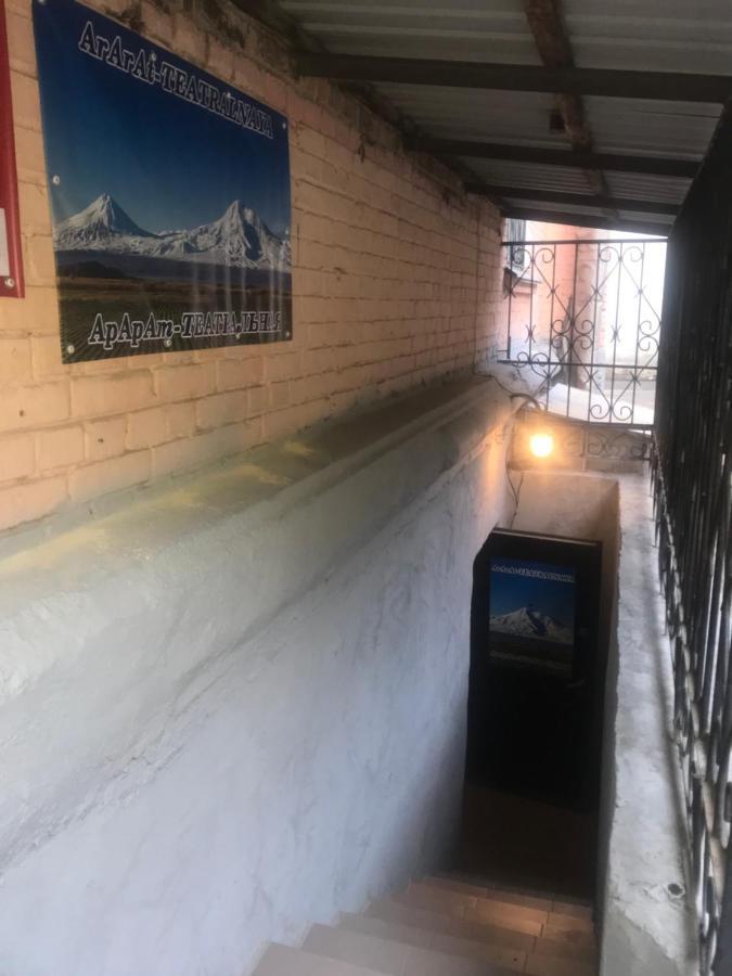 Ararat-Teatralnaya Hostel 키예프 외부 사진